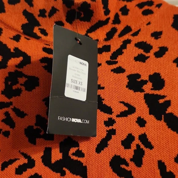 FINAL PRICE!! NWT FASHION NOVA SWEATER MINI DRESS !! - Picture 2 of 3